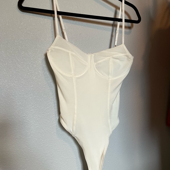 Princess Polly Underwire Bodysuit - Picture 2 of 8